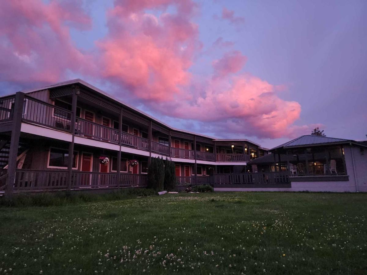 Campbell River Lodge Екстер'єр фото