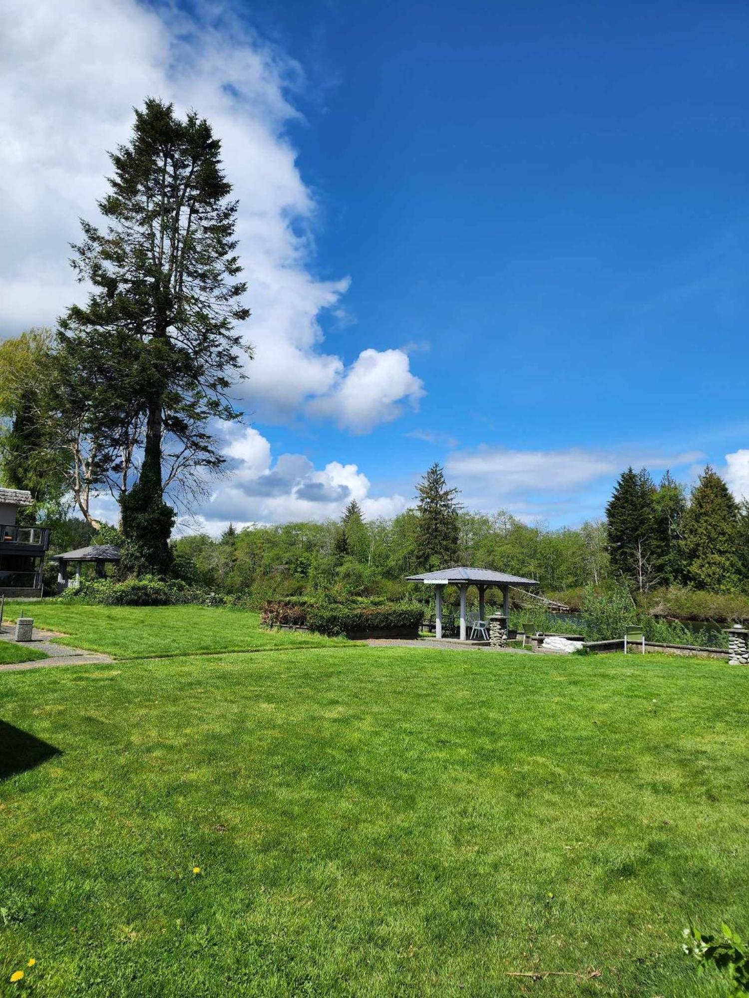 Campbell River Lodge Екстер'єр фото