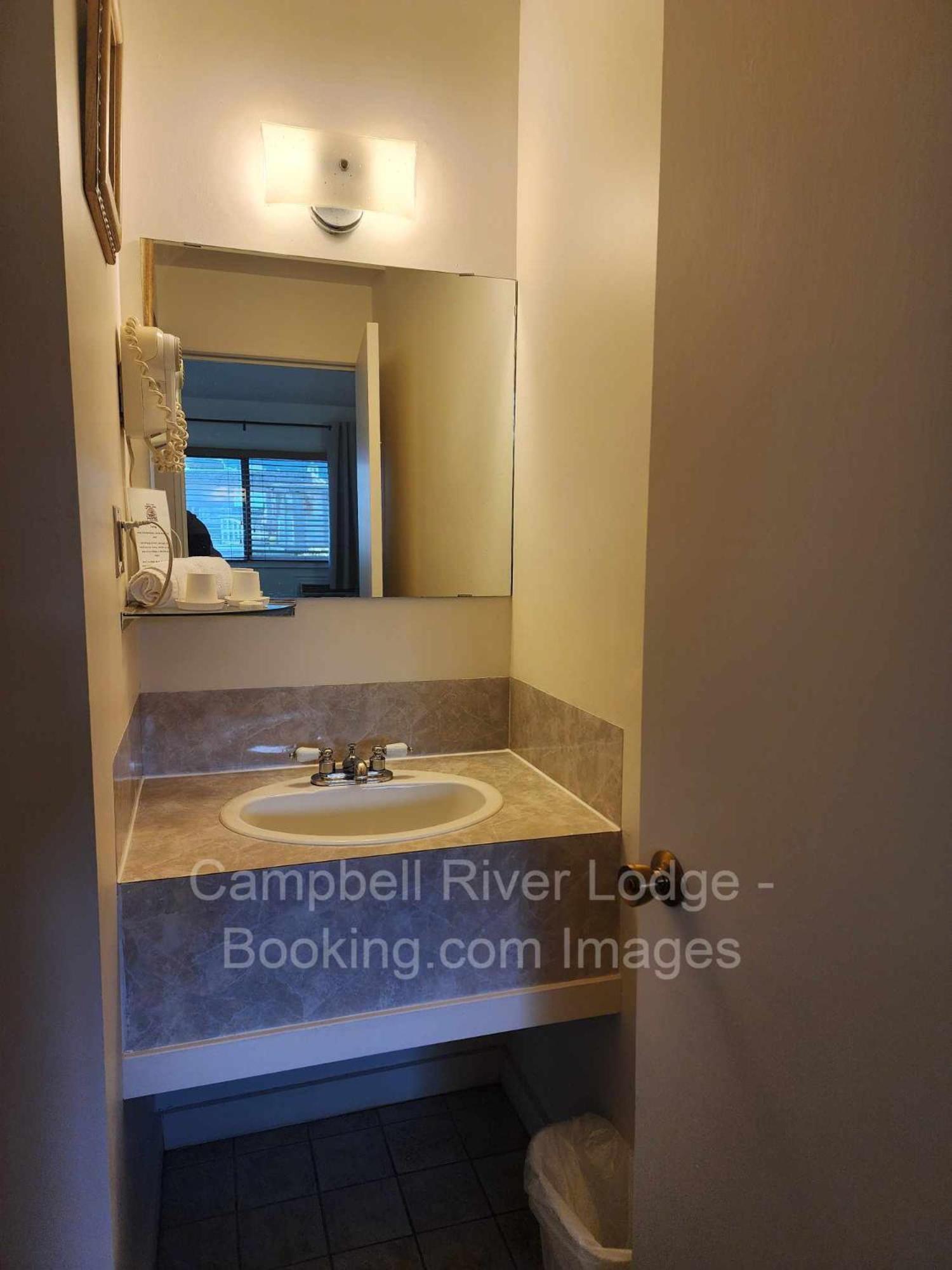 Campbell River Lodge Екстер'єр фото