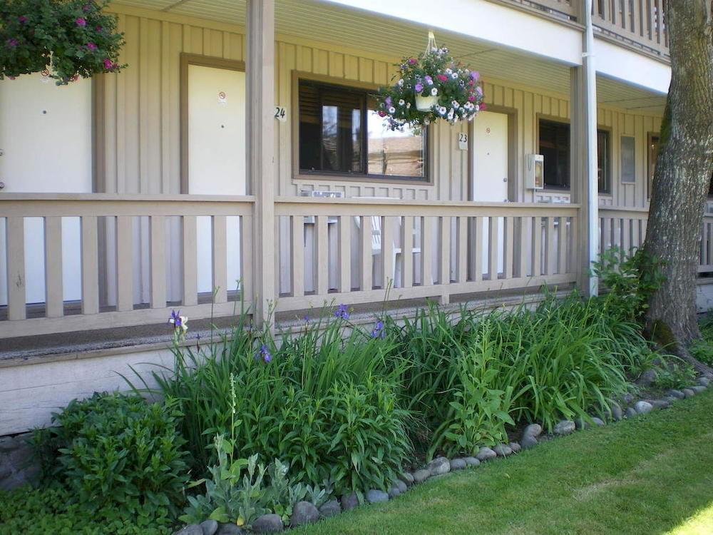 Campbell River Lodge Екстер'єр фото