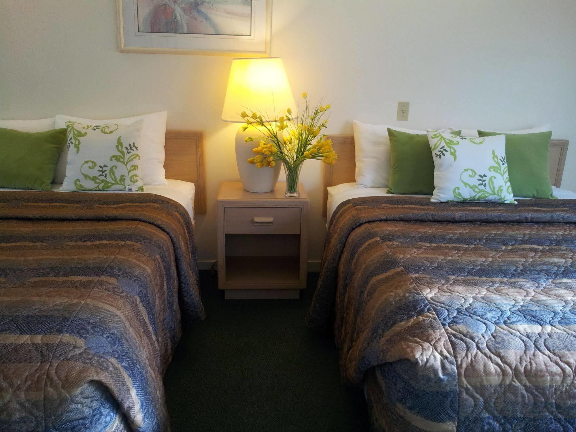 Campbell River Lodge Екстер'єр фото